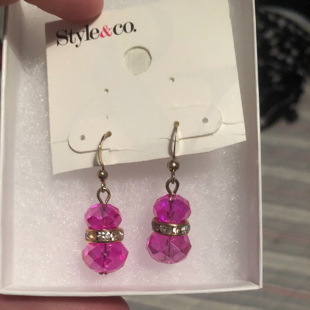 BRAND NEW Pink Dangly Earrings
